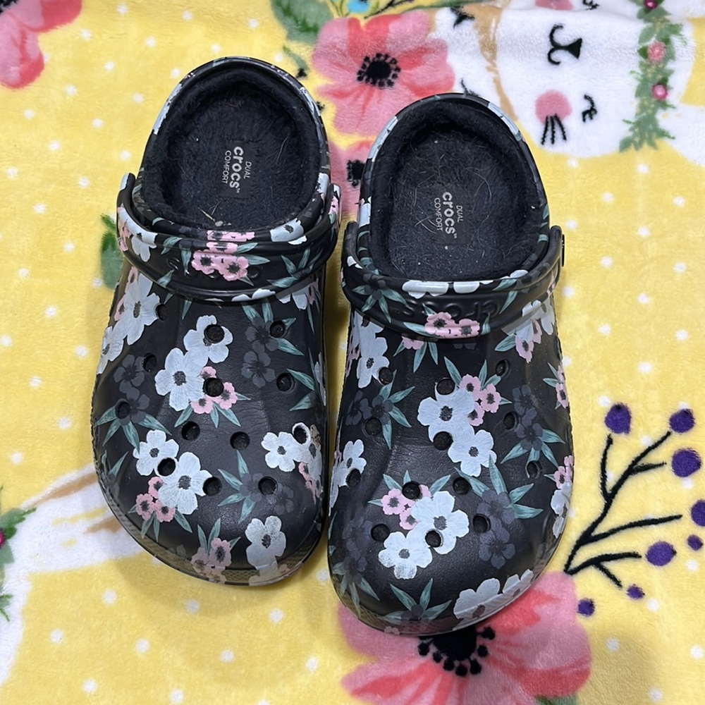 Dual crocs comfort